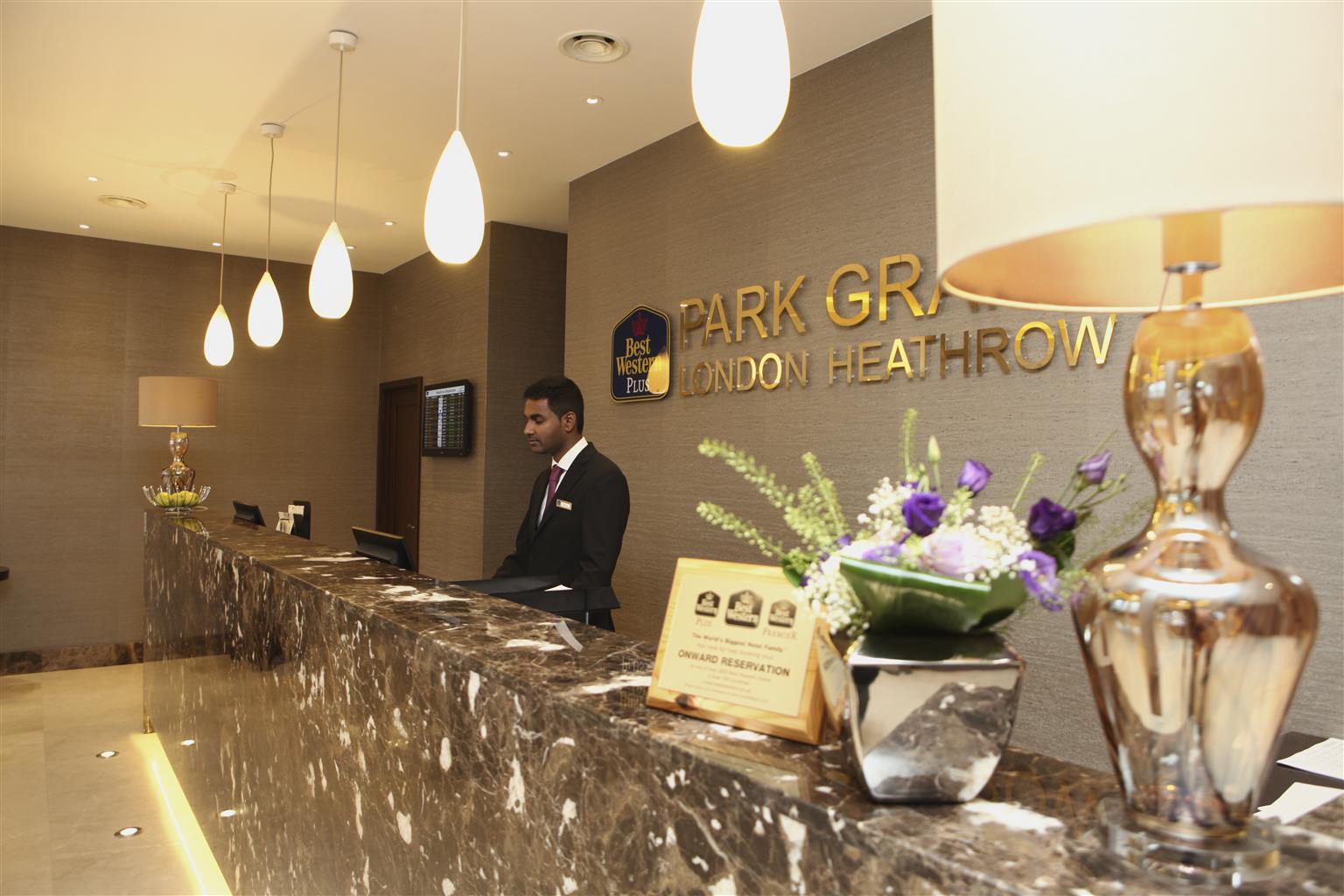 Park Grand Heathrow Hotel Hounslow Exterior photo
